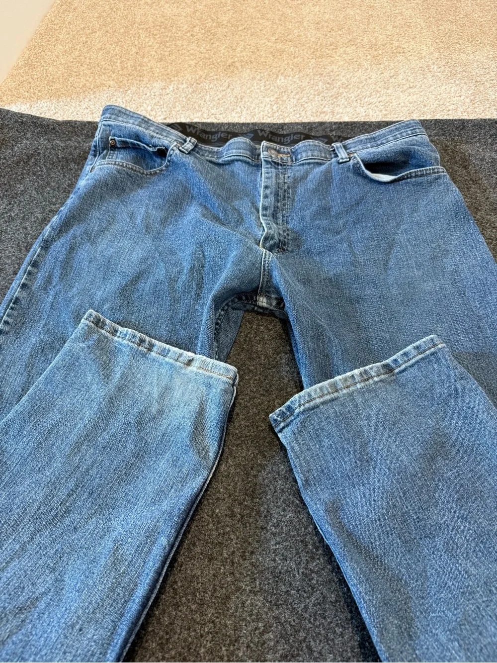 Wrangler Men's Regular Fit Straight Leg Blue Jeans 40x30